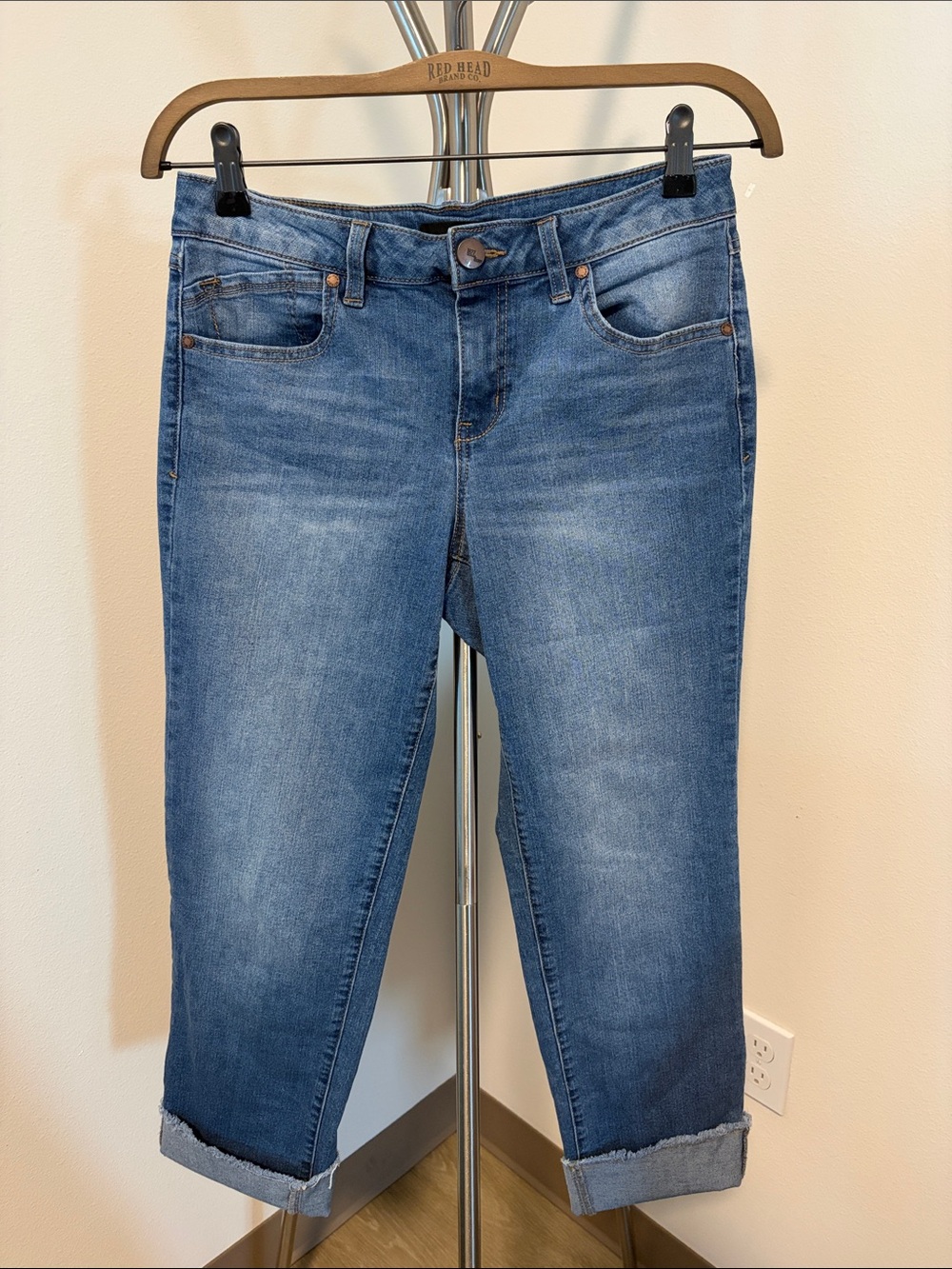 1822 Denim Mid Wash Blue Cropped Jeans